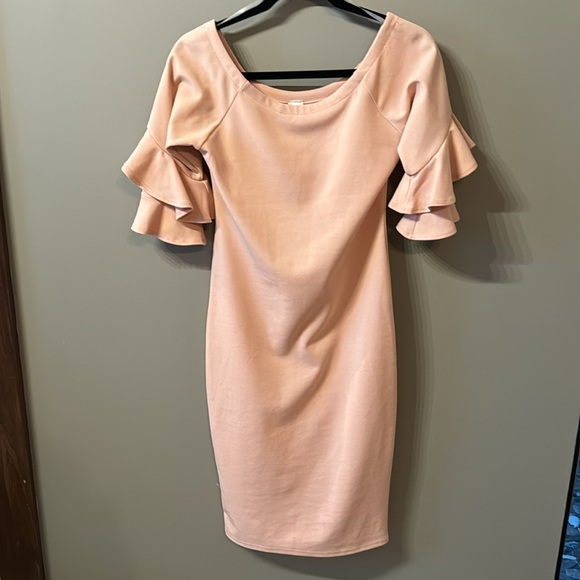 Blush pink maternity dress size medium - Picture 5 of 6